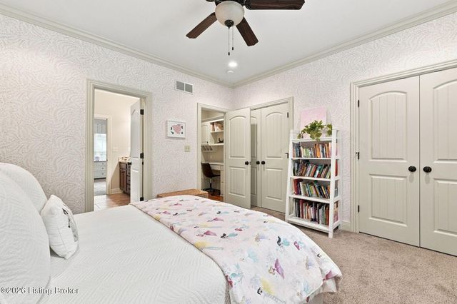 7518 Beechspring Farm Blvd, Louisville, KY 40241