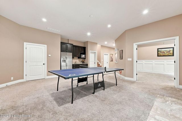 7518 Beechspring Farm Blvd, Louisville, KY 40241