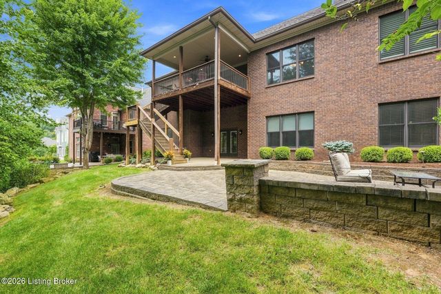 7518 Beechspring Farm Blvd, Louisville, KY 40241