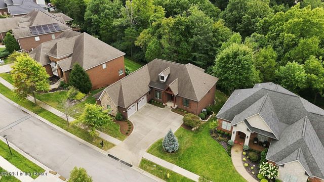 7518 Beechspring Farm Blvd, Louisville, KY 40241