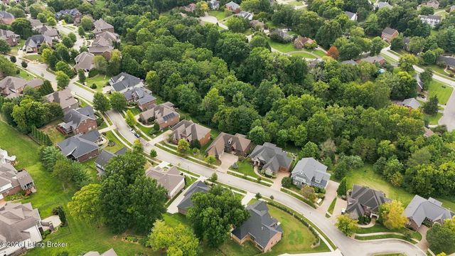 7518 Beechspring Farm Blvd, Louisville, KY 40241