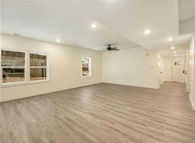 508 W Shawnee Street, Paola, KS 66071