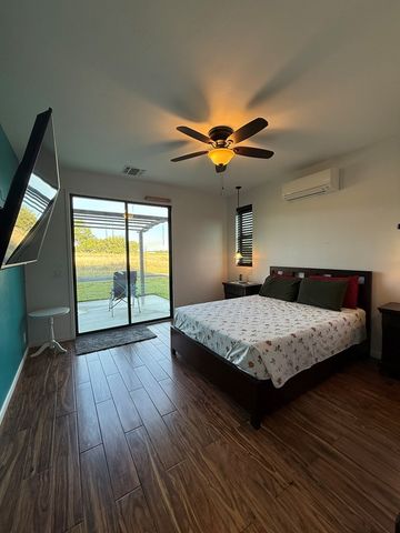 150 Dowling Rd, Ingram, TX 78025