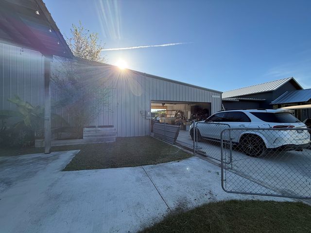 150 Dowling Rd, Ingram, TX 78025