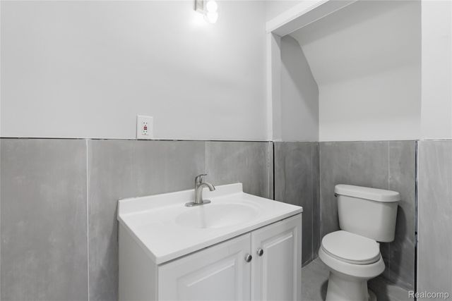 517 W Hollywood, Detroit, MI 48203