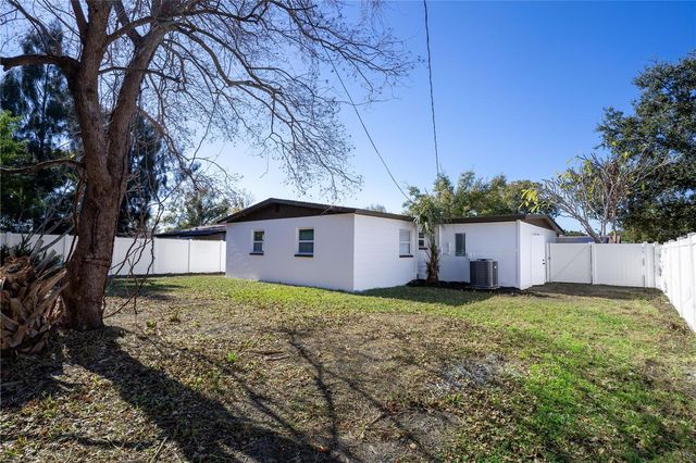 8155 65TH WAY N, Pinellas Park, FL 33781