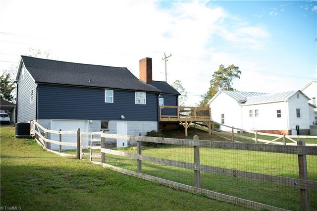301 E Dalton Road, King, NC 27021