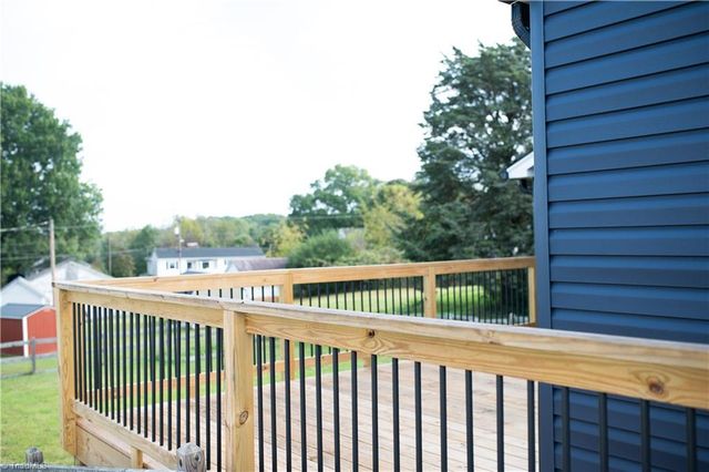 301 E Dalton Road, King, NC 27021