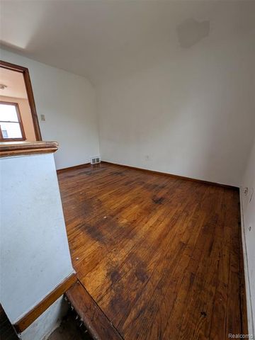 19718 Dean Street, Detroit, MI 48234