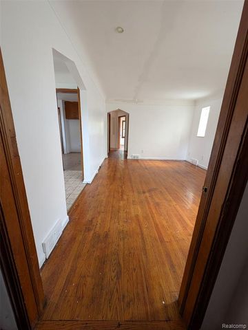 19718 Dean Street, Detroit, MI 48234