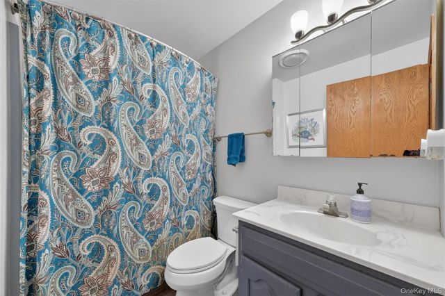 16 Darlene Drive, Poughkeepsie, NY 12601