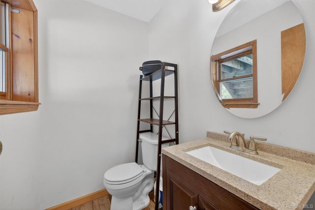 16 Darlene Drive, Poughkeepsie, NY 12601