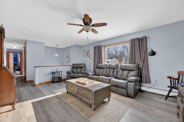 16 Darlene Drive, Poughkeepsie, NY 12601