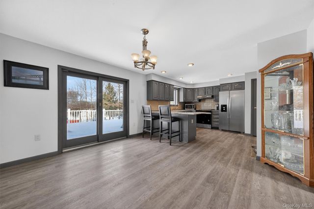 16 Darlene Drive, Poughkeepsie, NY 12601