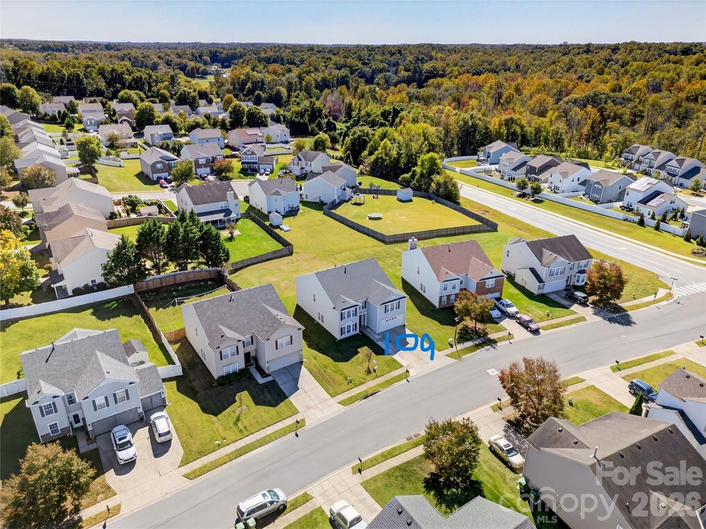 109 Bennett Trail Drive, Mount Holly, NC 28120
