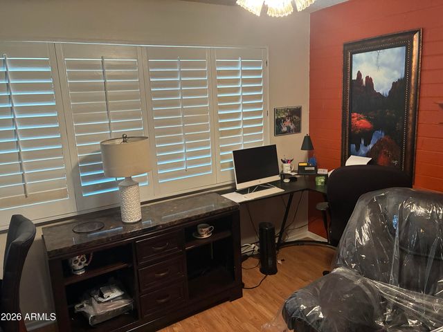 2573 W BERRIDGE Lane D205, Phoenix, AZ 85017