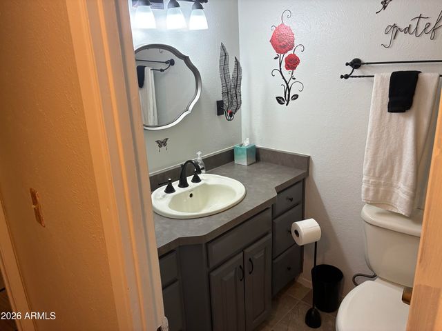 2573 W BERRIDGE Lane D205, Phoenix, AZ 85017