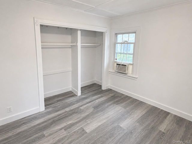 48 E ROSEBUD Avenue, Merrick, NY 11566