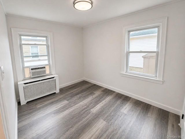 48 E ROSEBUD Avenue, Merrick, NY 11566