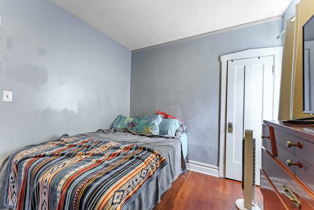 4947 W Deming Place, Chicago, IL 60639