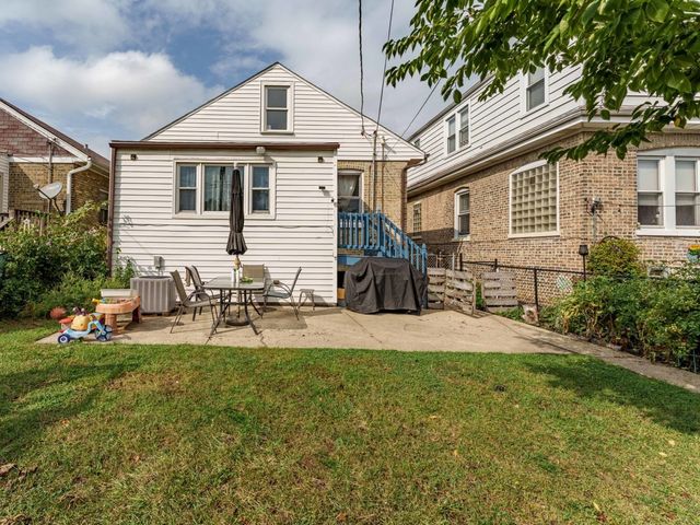 4947 W Deming Place, Chicago, IL 60639