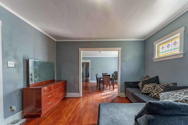 4947 W Deming Place, Chicago, IL 60639