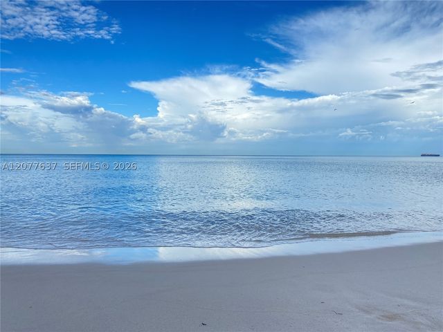 6365 Collins Ave 2005, Miami Beach, FL 33141