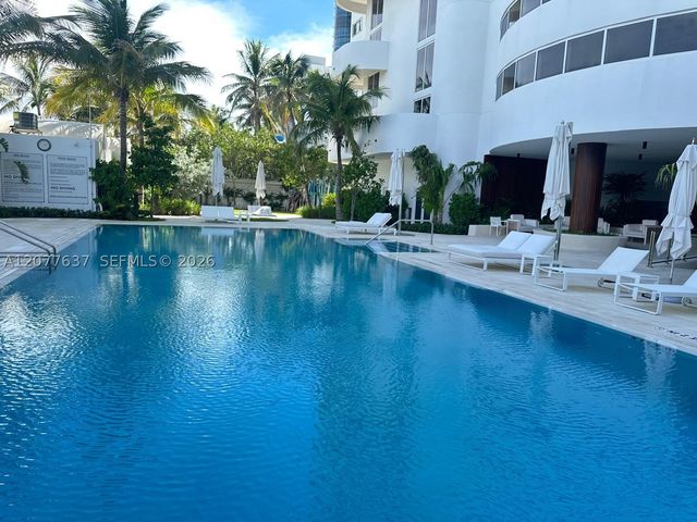 6365 Collins Ave 2005, Miami Beach, FL 33141