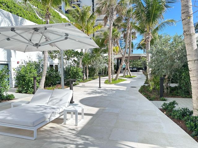 6365 Collins Ave 2005, Miami Beach, FL 33141