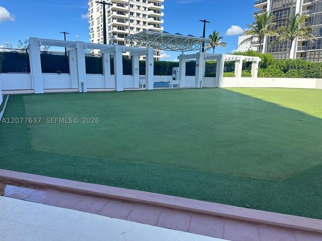 6365 Collins Ave 2005, Miami Beach, FL 33141
