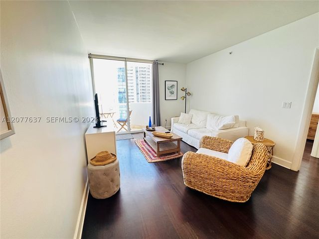 6365 Collins Ave 2005, Miami Beach, FL 33141
