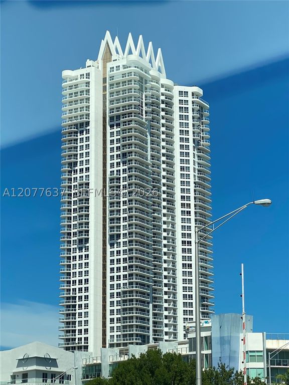 6365 Collins Ave 2005, Miami Beach, FL 33141