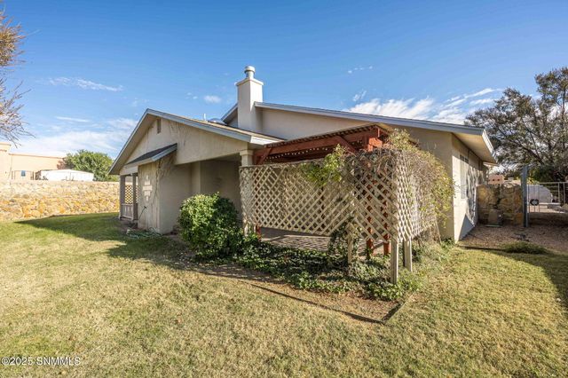 969 Ivydale Drive, Las Cruces, NM 88005