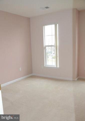 21323 VILLAGE GREEN CIR, Germantown, MD 20876