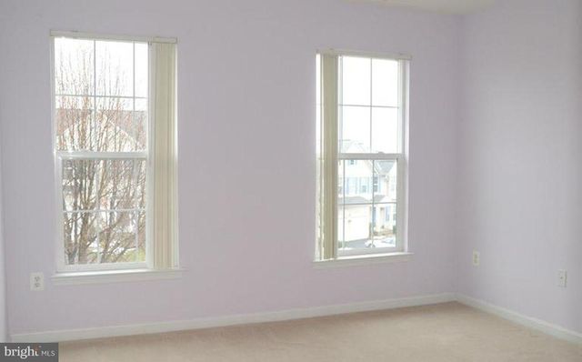 21323 VILLAGE GREEN CIR, Germantown, MD 20876