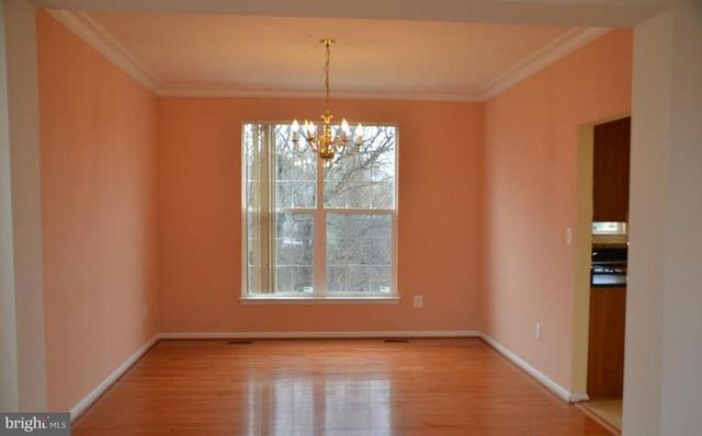 21323 VILLAGE GREEN CIR, Germantown, MD 20876