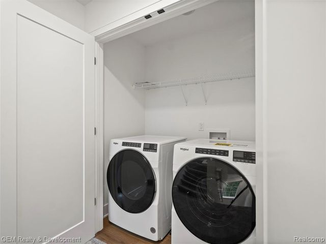 551 Village Lane, Milford, MI 48381