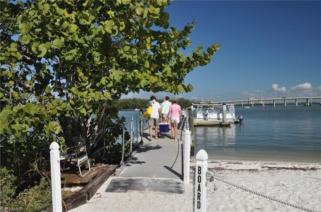 24991 Goldcrest DR, Bonita Springs, FL 34134