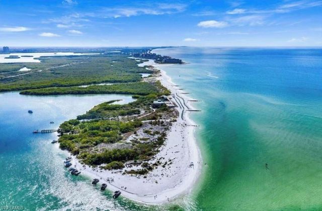 24991 Goldcrest DR, Bonita Springs, FL 34134