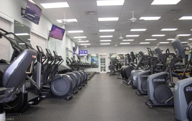 24991 Goldcrest DR, Bonita Springs, FL 34134