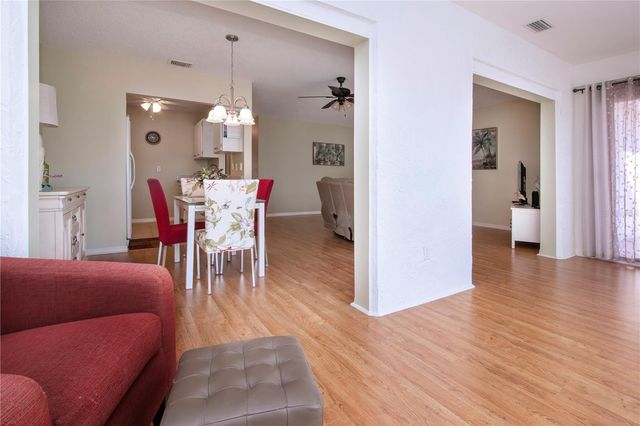 202 GLENELLEN PLACE 191, Sun City Center, FL 33573