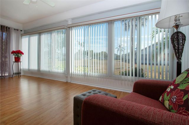 202 GLENELLEN PLACE 191, Sun City Center, FL 33573