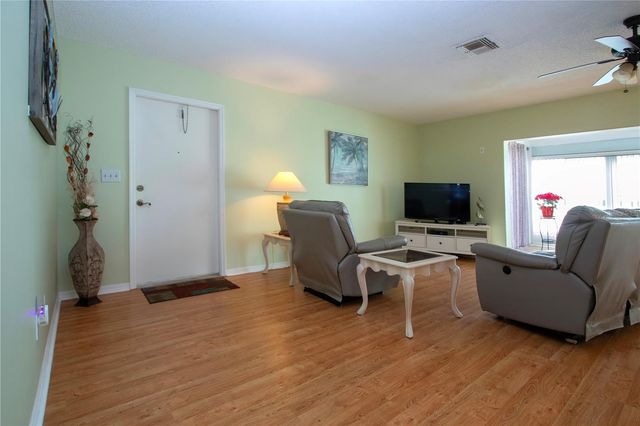 202 GLENELLEN PLACE 191, Sun City Center, FL 33573