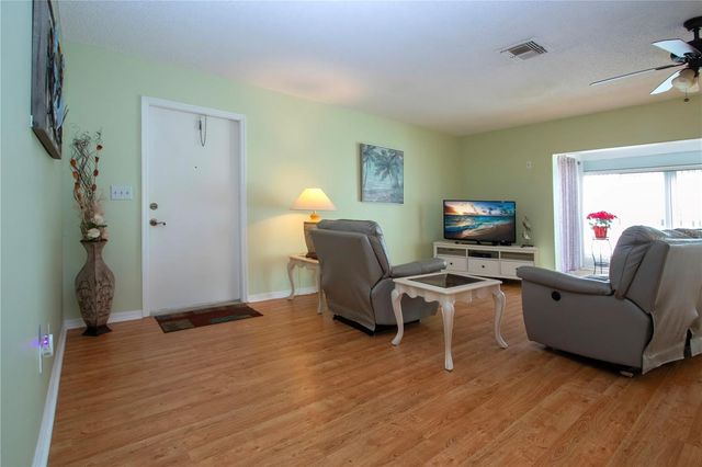 202 GLENELLEN PLACE 191, Sun City Center, FL 33573