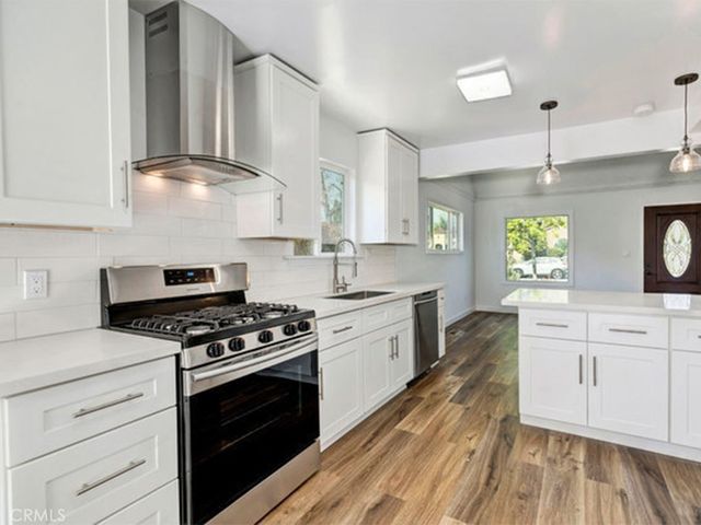 242 W Elmwood, Burbank, CA 91502