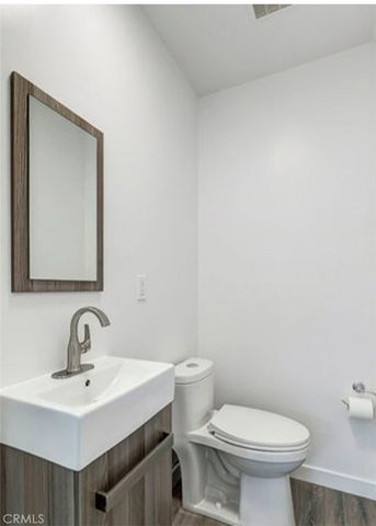 242 W Elmwood, Burbank, CA 91502