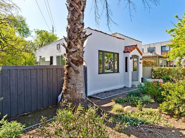 242 W Elmwood, Burbank, CA 91502