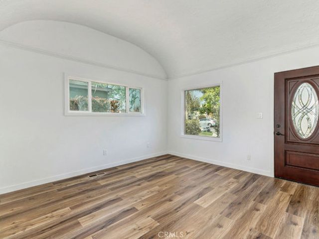 242 W Elmwood, Burbank, CA 91502