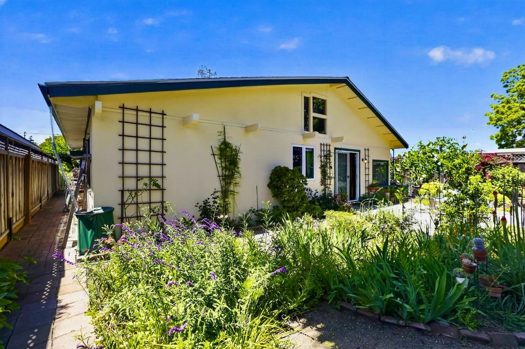 Image 36 of property listing at 466 Wilson, Sunnyvale, CA 94086
