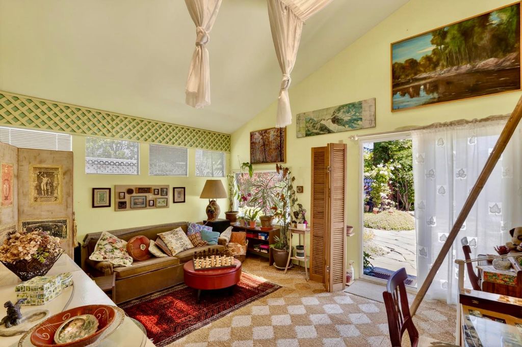 Image 39 of property listing at 466 Wilson, Sunnyvale, CA 94086